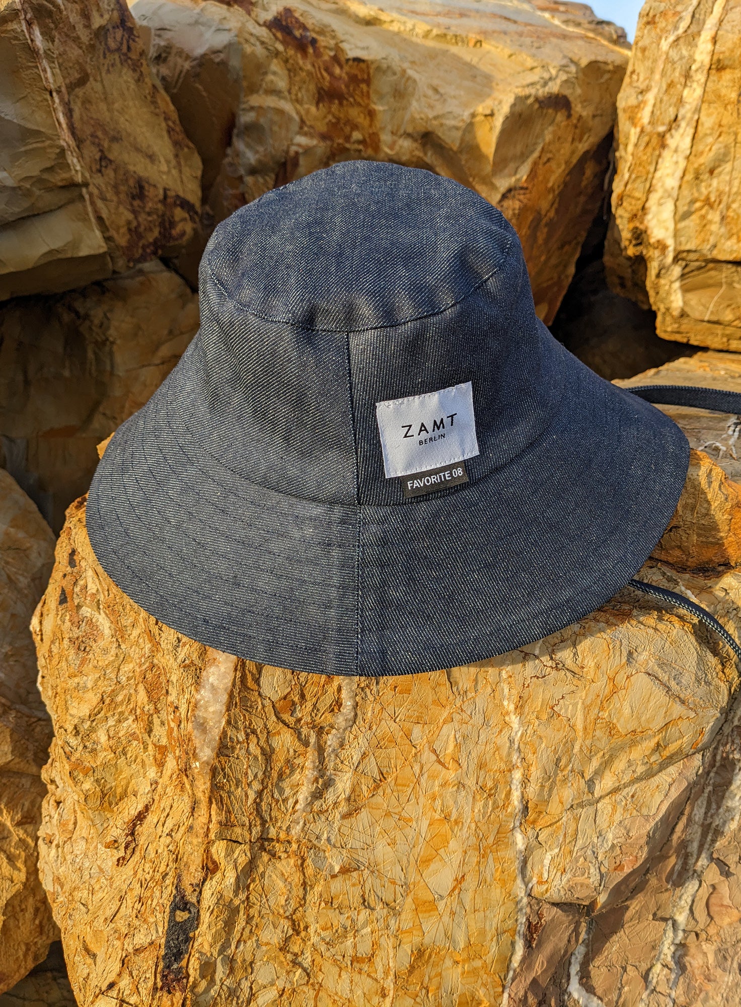 FAVORITE 08 |  DENIM BUCKET HAT