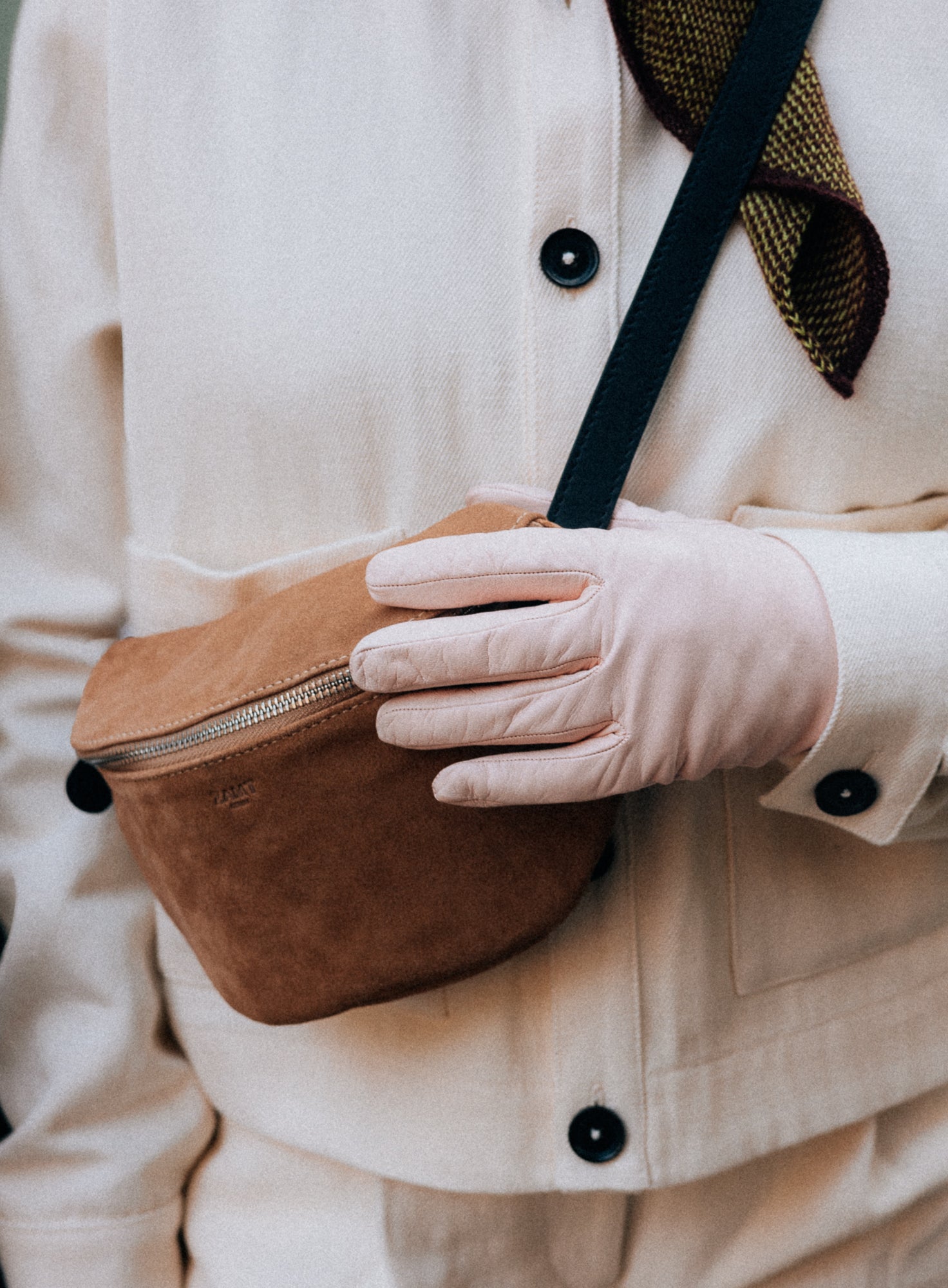 HIP BAG | CAN SUEDE SAND