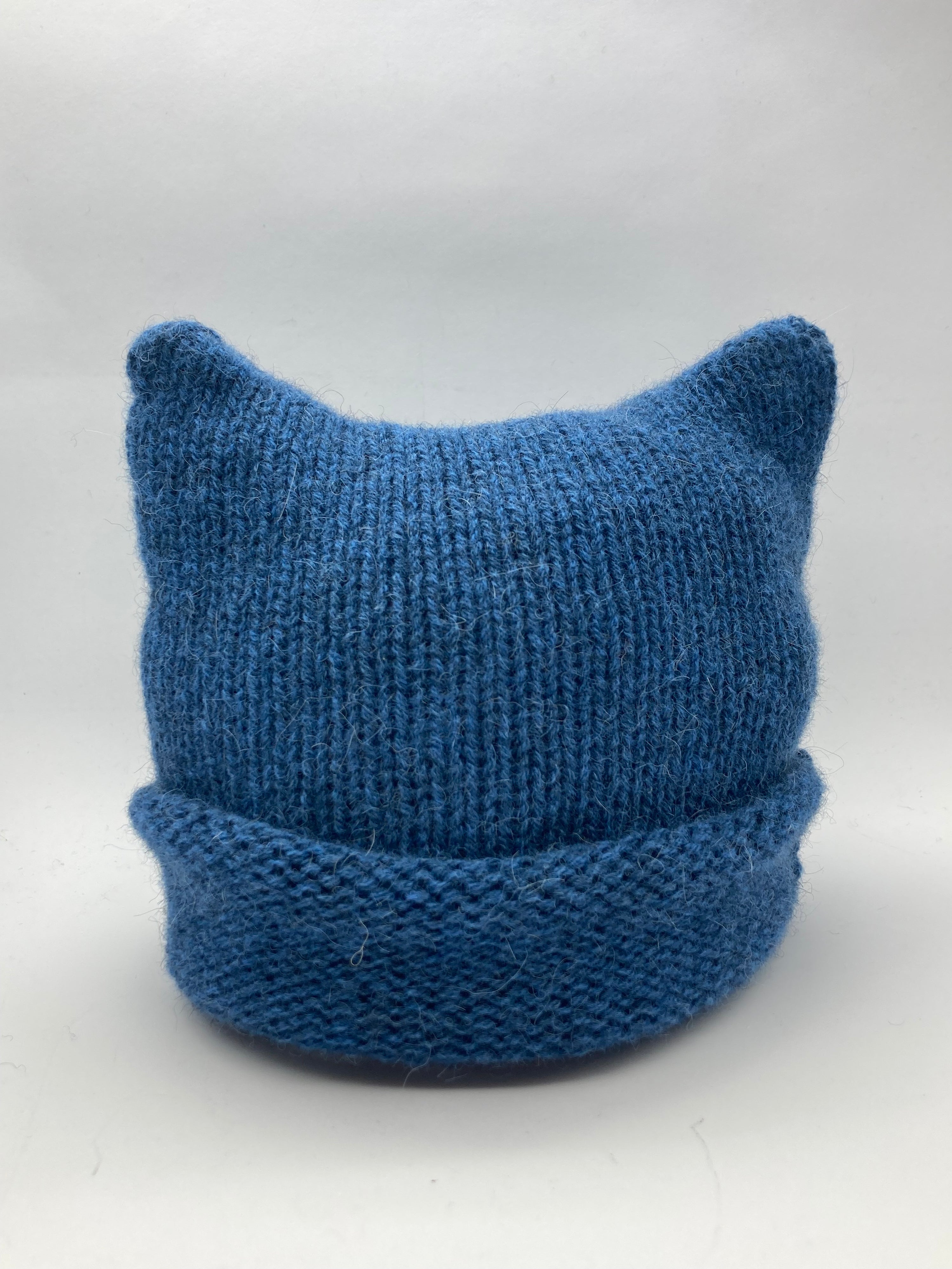 CAT BEANIE | BLUE